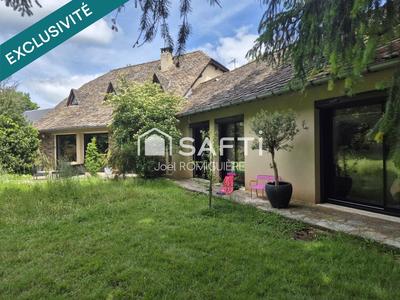 Maison - 200 m² - 5 pièces