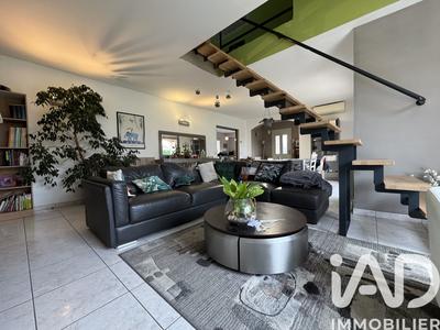 Maison - 147 m² - 6 pièces