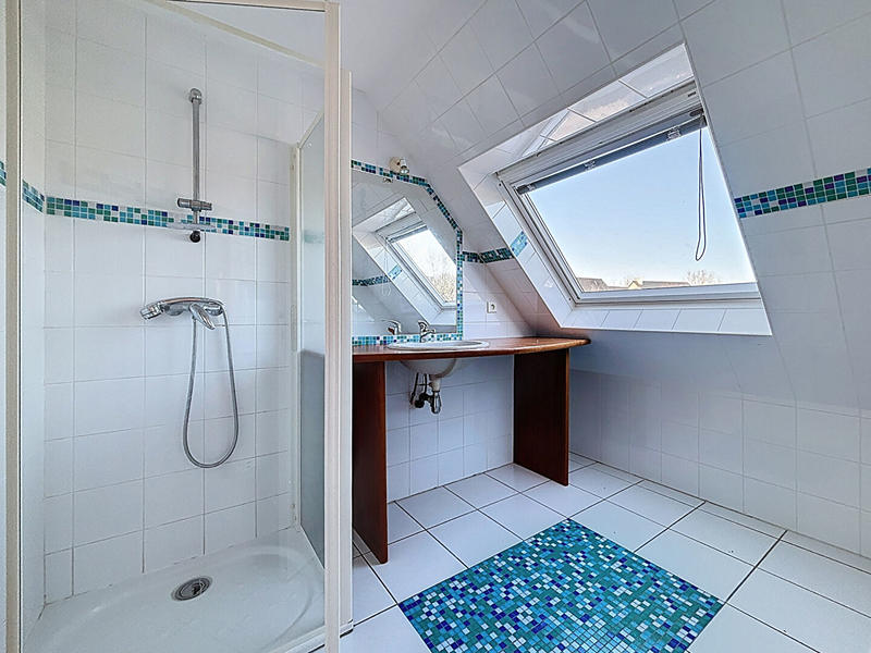 Maison - 175 m² - 8 pièces