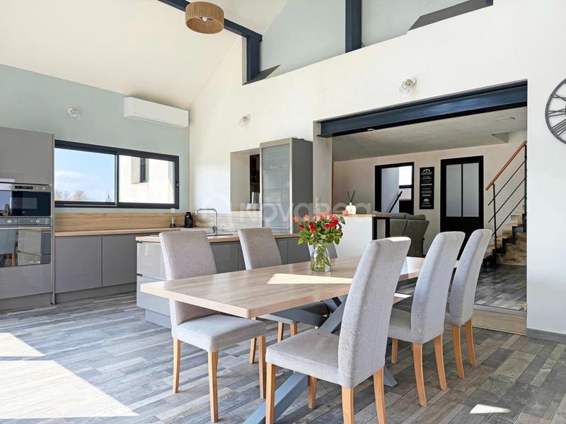 Villa - 166 m² - 7 pièces