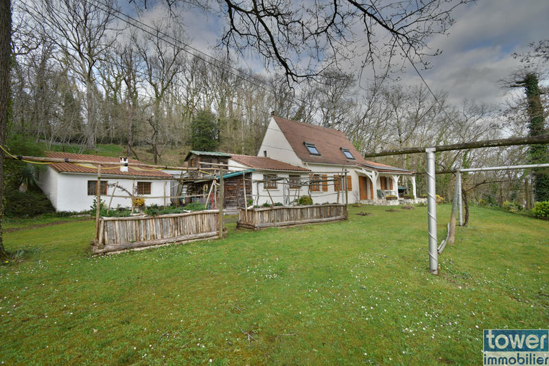 Maison - 138 m² - 6 pièces