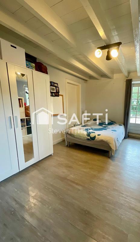 Maison - 180 m² - 5 pièces