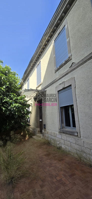 Maison - 239 m² - 7 pièces
