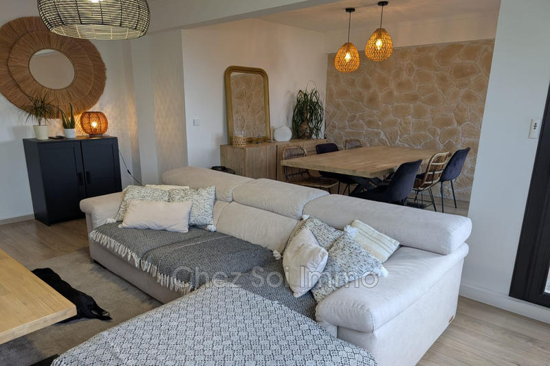 Appartement - 77 m² - 3 pièces