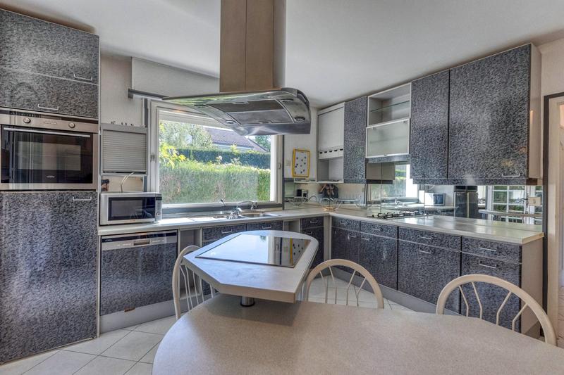 Maison - 142 m² - 6 pièces