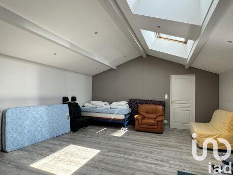 Maison - 277 m² - 8 pièces