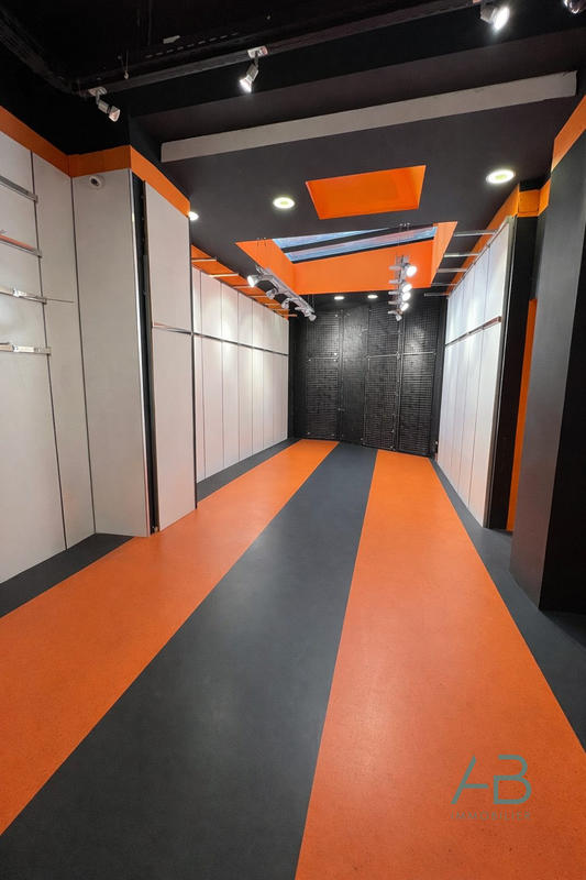 Local commercial - 99 m²