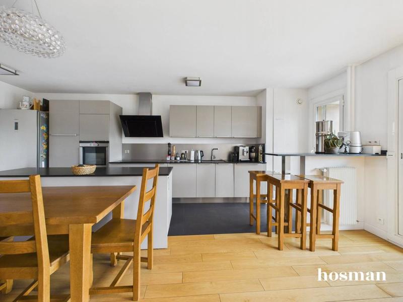 Appartement - 96 m² - 4 pièces