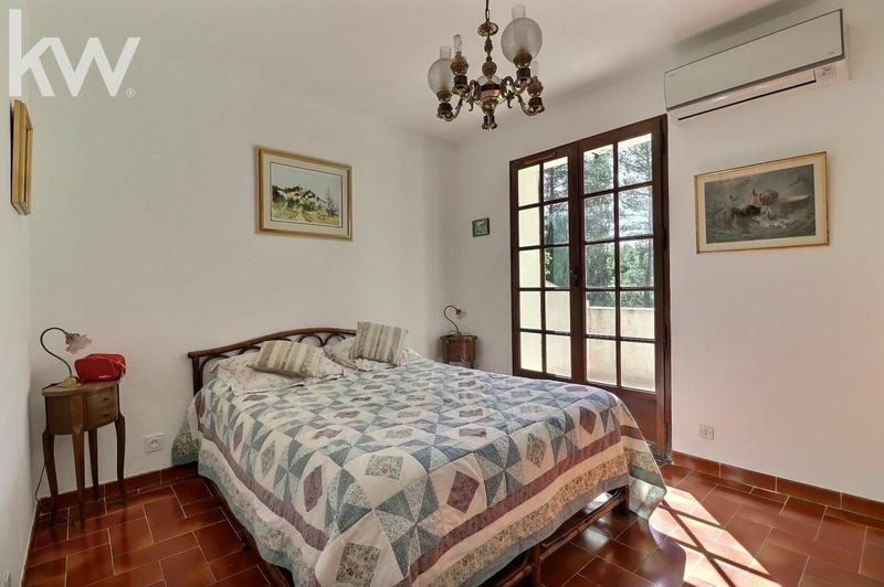 Villa - 147 m² - 6 pièces