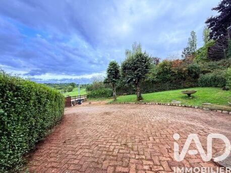 Maison - 141 m² - 8 pièces