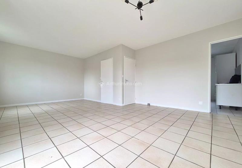 Appartement - 93 m² - 5 pièces