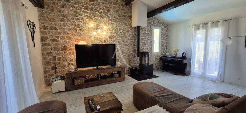 Maison - 140 m² - 4 pièces