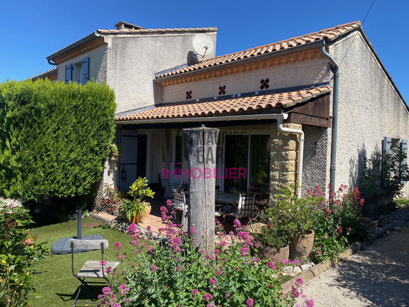 Maison - 107 m² - 5 pièces