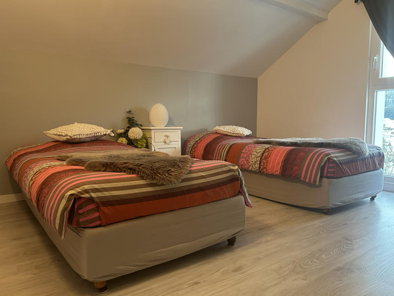 Villa - 100 m² - 5 pièces