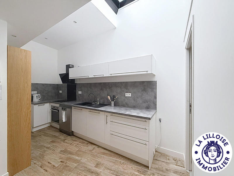 Local commercial - 140 m² - 6 pièces