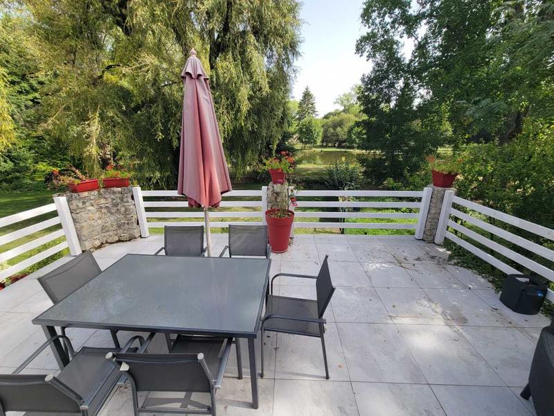 Propriété - 298 m² - 10 pièces