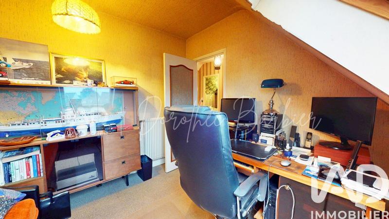 Maison - 96 m² - 6 pièces