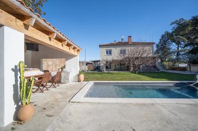 Maison - 177 m² - 8 pièces