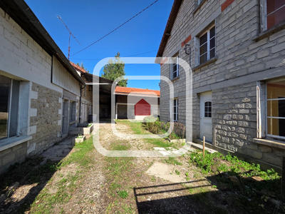 Maison - 112 m² - 6 pièces