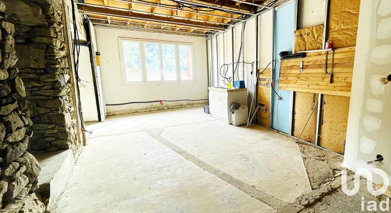 Maison - 236 m² - 8 pièces