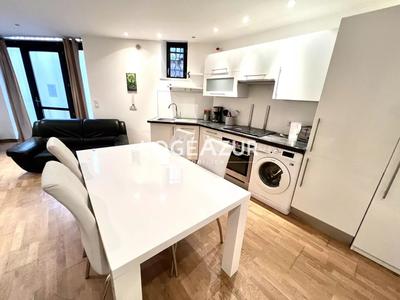 Appartement - 89 m² - 3 pièces