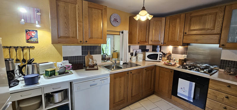 Propriété - 276 m² - 9 pièces