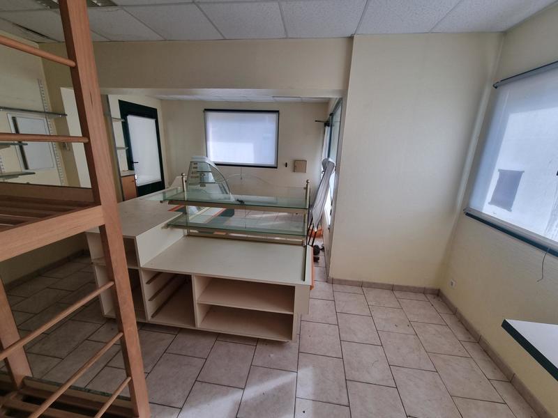 Maison - 266 m² - 5 pièces