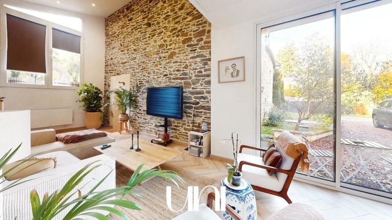 Maison - 210 m² - 6 pièces