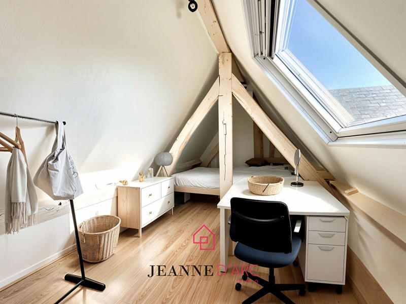 Appartement - 92 m² - 6 pièces