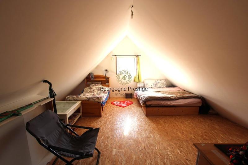 Maison - 181 m² - 6 pièces