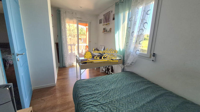 Maison - 180 m² - 7 pièces