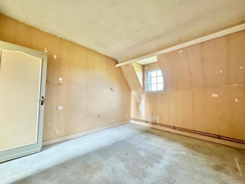 Maison - 217 m² - 7 pièces