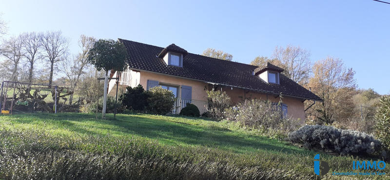 Maison traditionnelle - 135 m² - 5 pièces