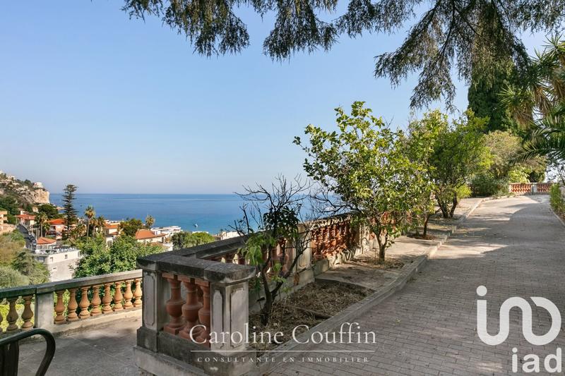 Maison - 500 m² - 15 pièces