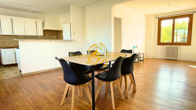 Maison - 110 m² - 4 pièces