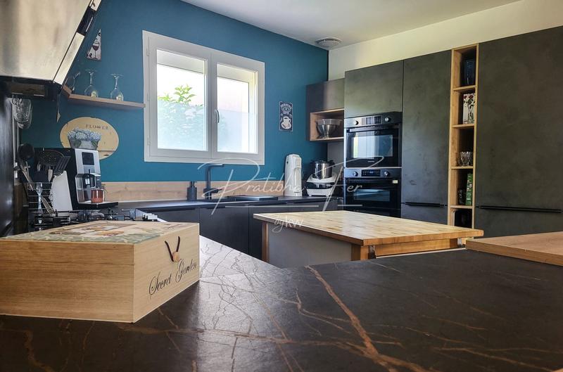 Maison - 130 m² - 5 pièces