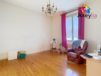 Maison - 137 m² - 6 pièces