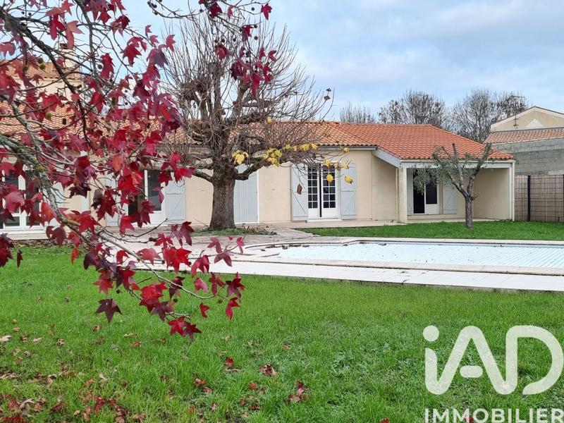 Maison - 220 m² - 7 pièces