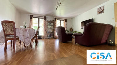 Maison - 90 m² - 6 pièces