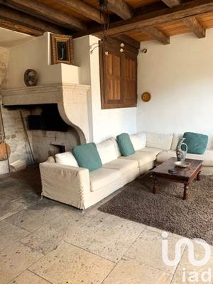 Maison - 300 m² - 6 pièces