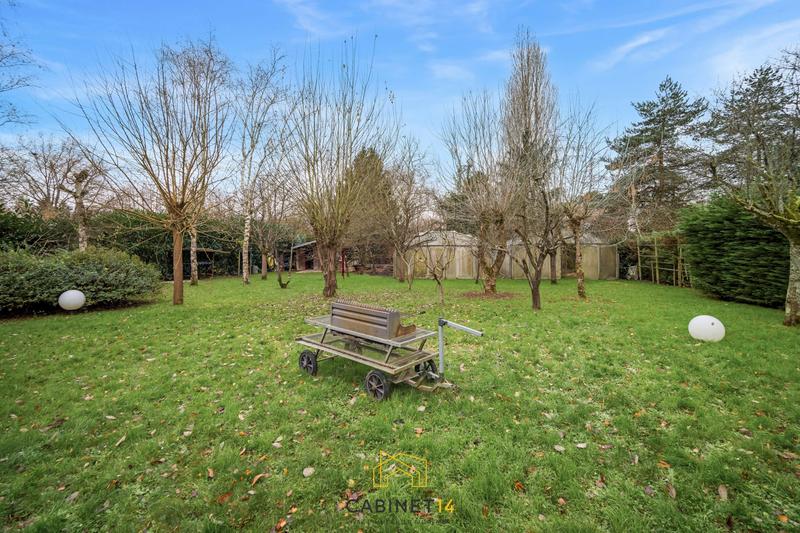 Maison - 328 m² - 8 pièces