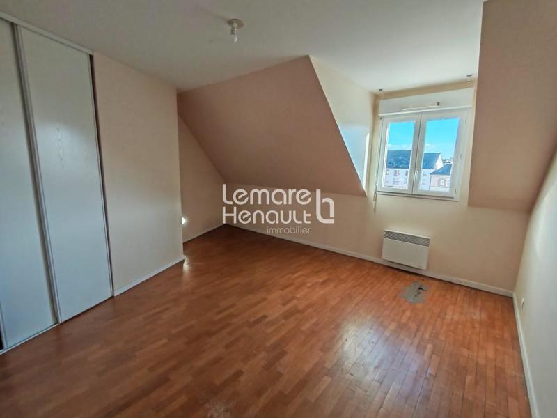 Appartement - 93 m² - 4 pièces