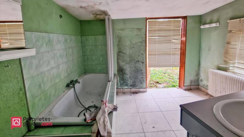 Maison - 200 m² - 12 pièces