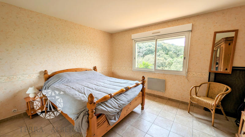 Villa - 114 m² - 11 pièces