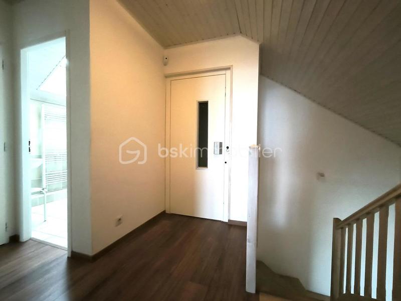 Maison - 179 m² - 6 pièces