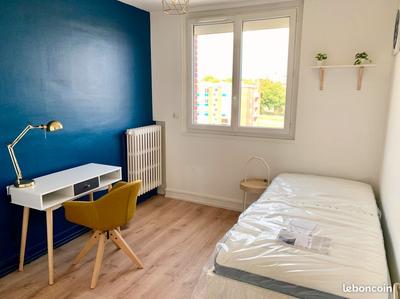 Chambre - 9 m² - 1 pièce