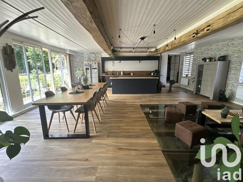 Maison - 455 m² - 13 pièces