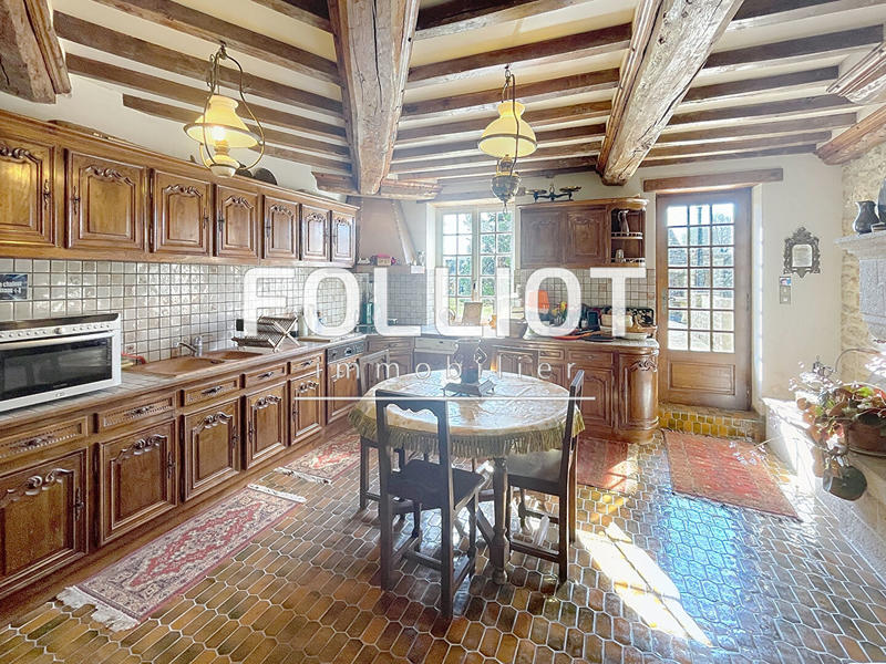 Maison - 200 m² - 8 pièces