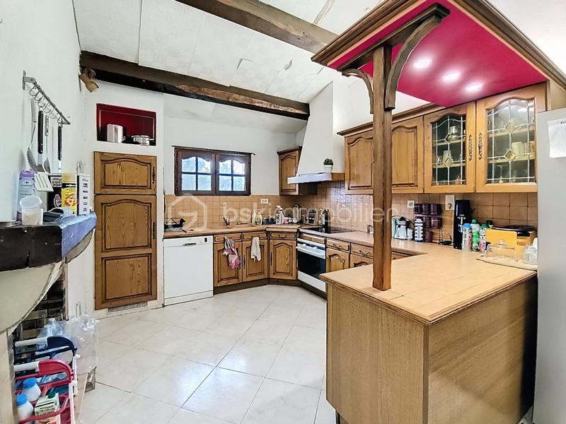 Maison - 287 m² - 11 pièces