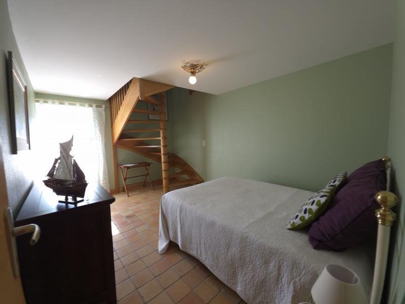 Maison - 218 m² - 9 pièces